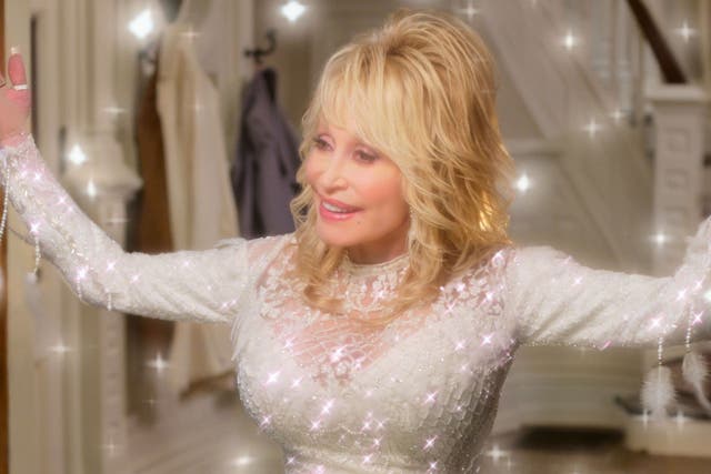 Dolly Parton in Christmas on the Square
