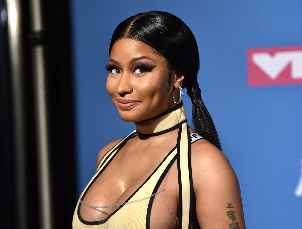 Graduate thanks Nicki Minaj for tuition _ med school next Nicki Minaj LA  Student tuition Graduate | The Independent