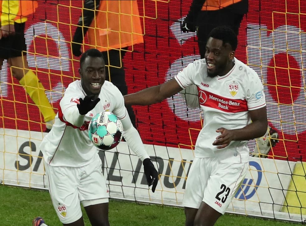 <p>Stuttgart alargó a tres los juegos sin ganar de Dortmund</p>