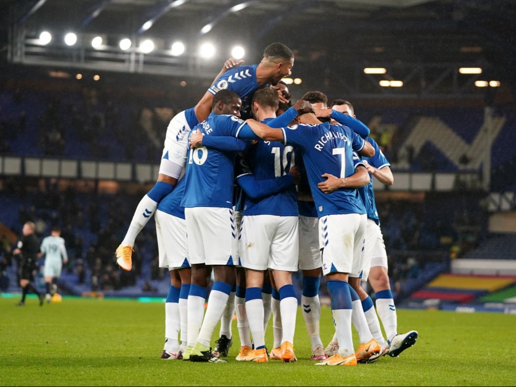 Everton celebrate scoring