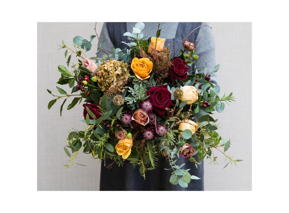Best Christmas Flowers 2020 Bouquets And Stems Delivered To Your Door The Independent