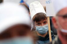 In Paris, restaurants, bistros and bars plead for work, aid