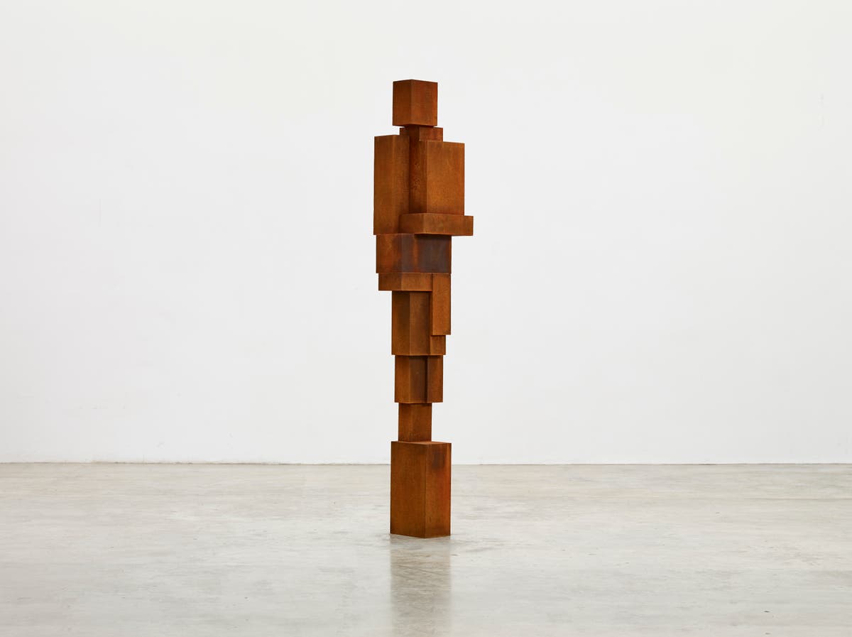 Help the Hungry: Sculptor Sir Antony Gormley donates £400,000 artwork to campaign