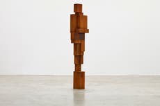 Sculptor Sir Antony Gormley donates £400,000 artwork to campaign
