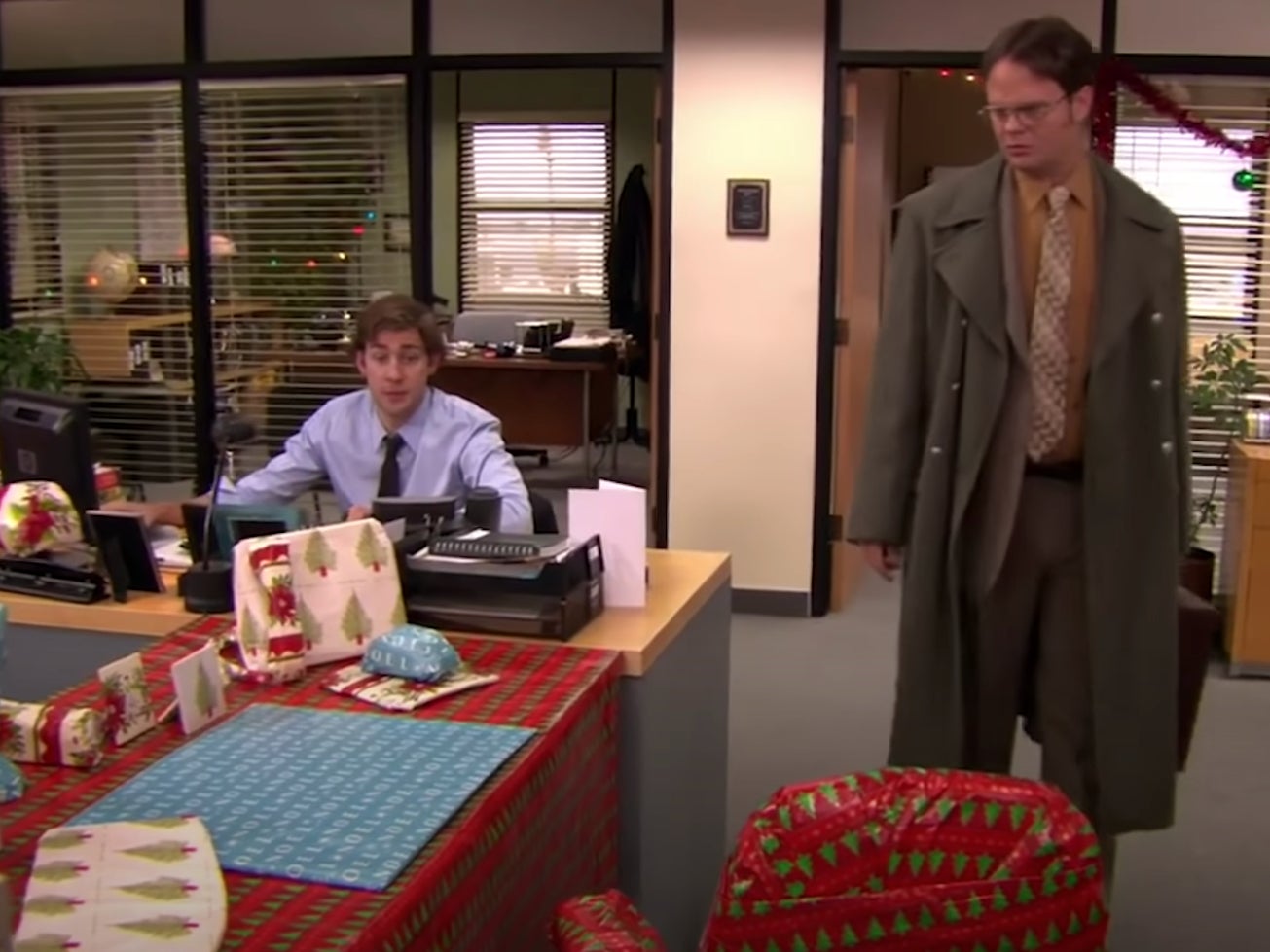 John Krasinski and Rainn Wilson in ‘The Office’ US