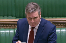 Starmer accuses Johnson of ‘ignoring medical advice’ over Xmas plans