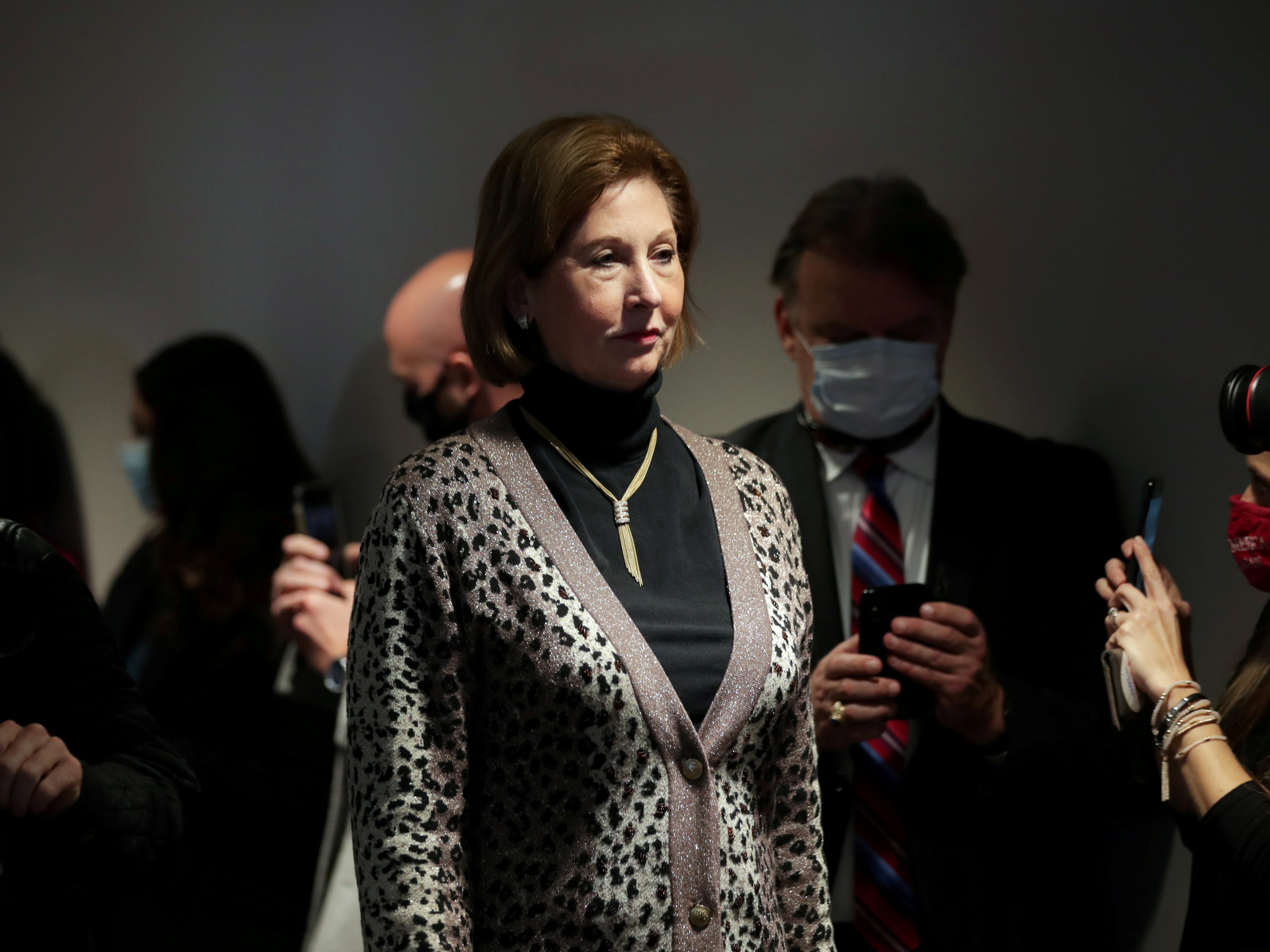 Sidney Powell retweets claim she would indict six people by January