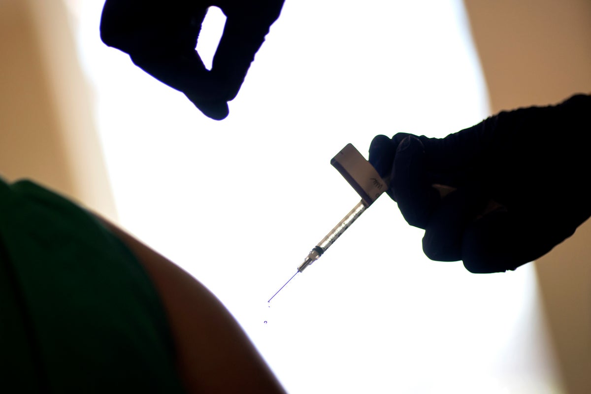 Injectable peptides: A performance-boosting, anti-ageing drug or a dangerous gamble?