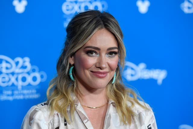 <p>Hilary Duff asiste a D23 Disney + showcase el 23 de agosto de 2019 en Anaheim, California</p>