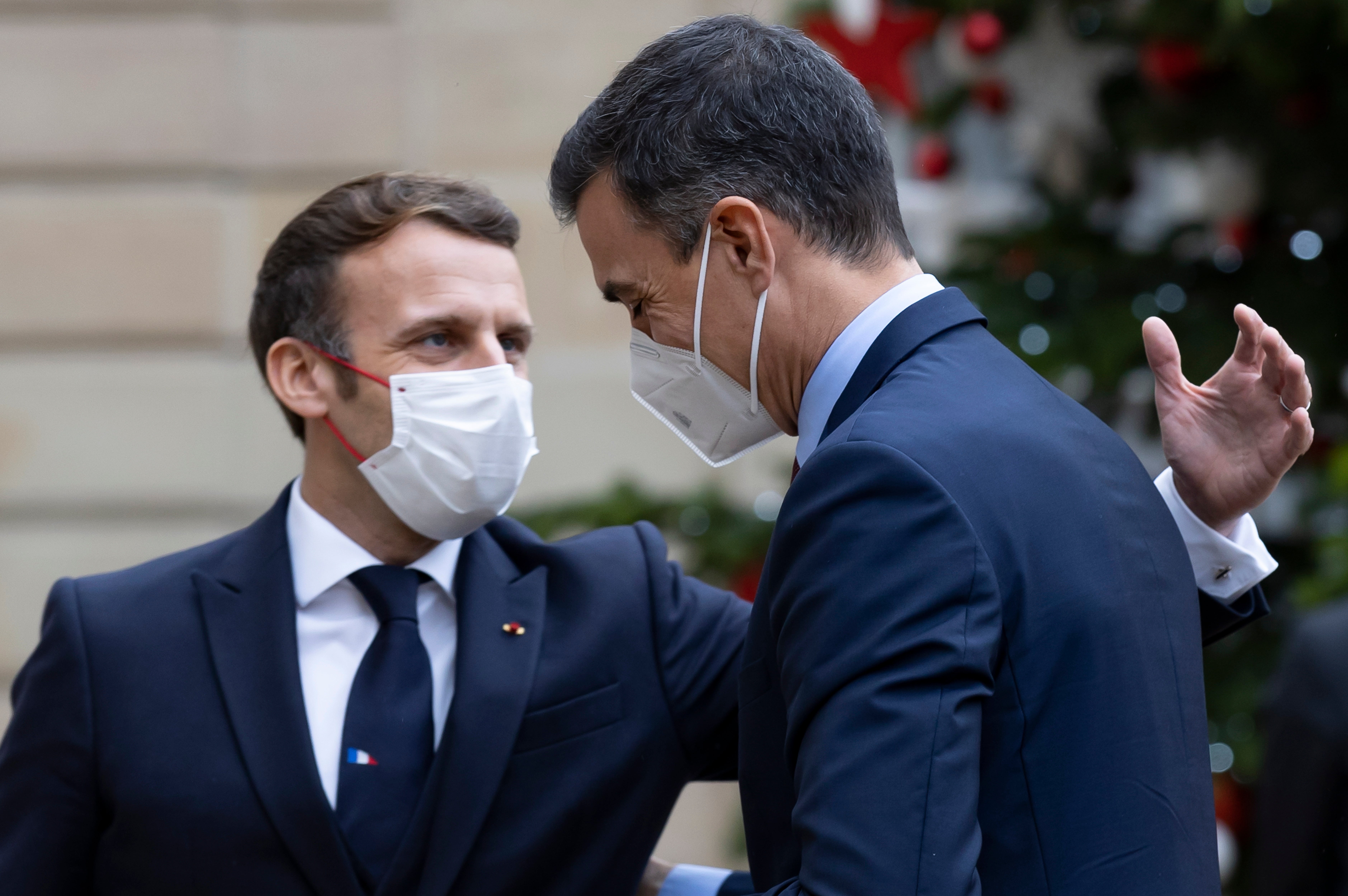Mr Sanchez and Mr Macron met Monday
