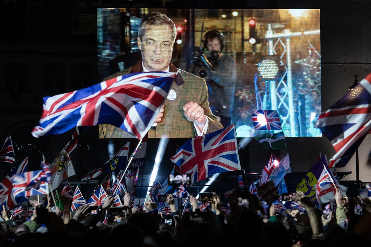 Farage addresses pro-Brexit supporters at the Leave Means Leave party at Parliament Square on 31 January 2020