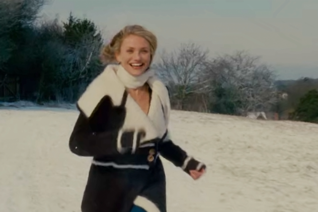 Cameron Diaz runs across a field in The Holiday