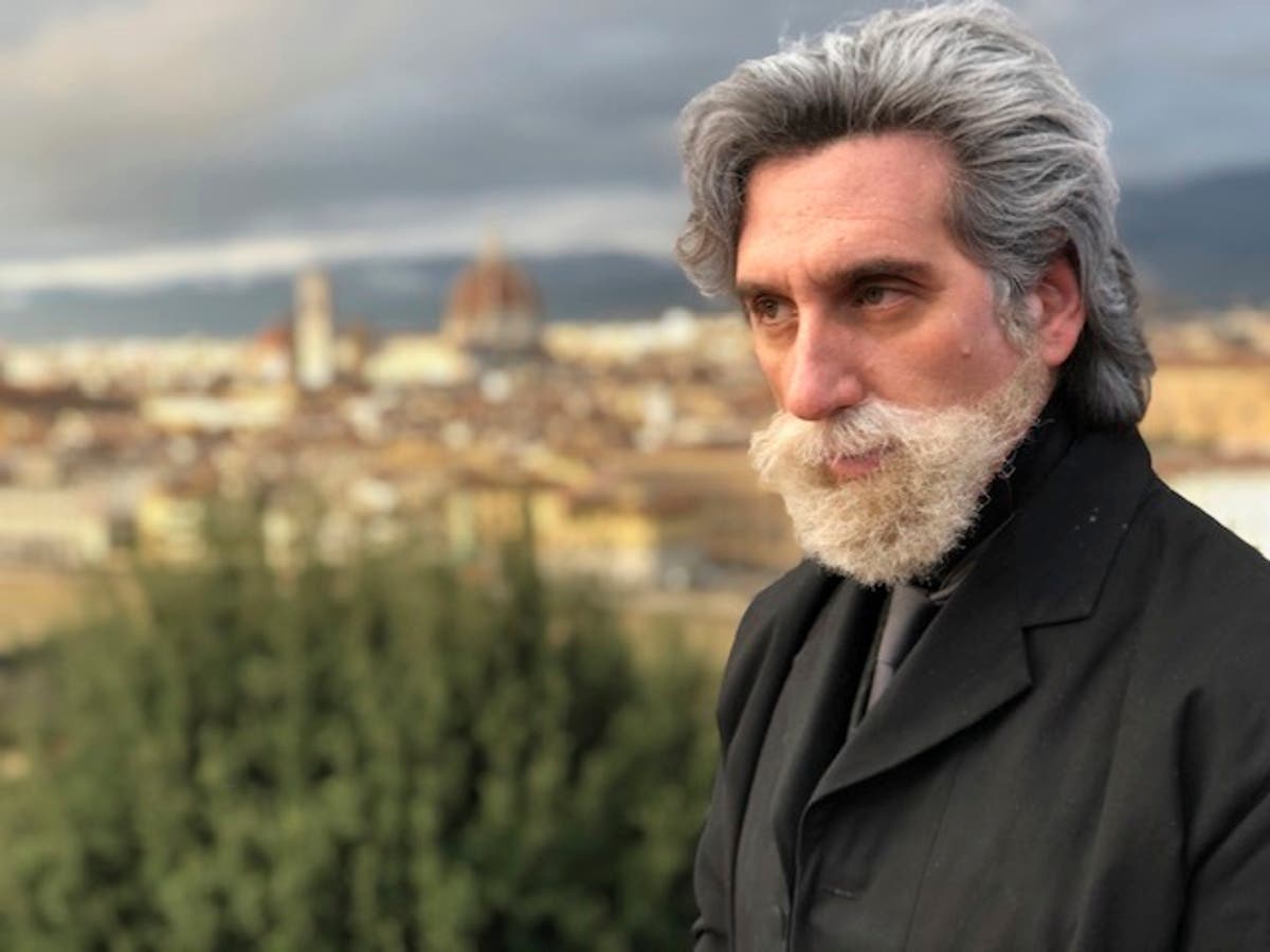 Live from Italy, Hershey Felder tells stories, helps others Tchaikovsky ...