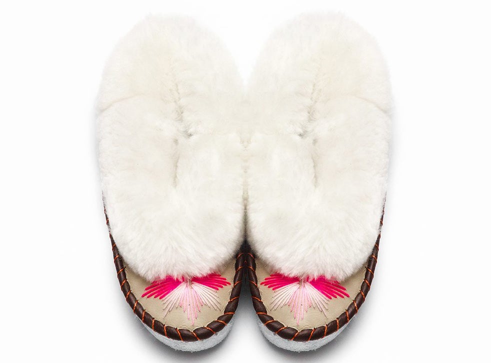 Featured image of post Fur Slippers Uk / Next day delivery and free returns available.
