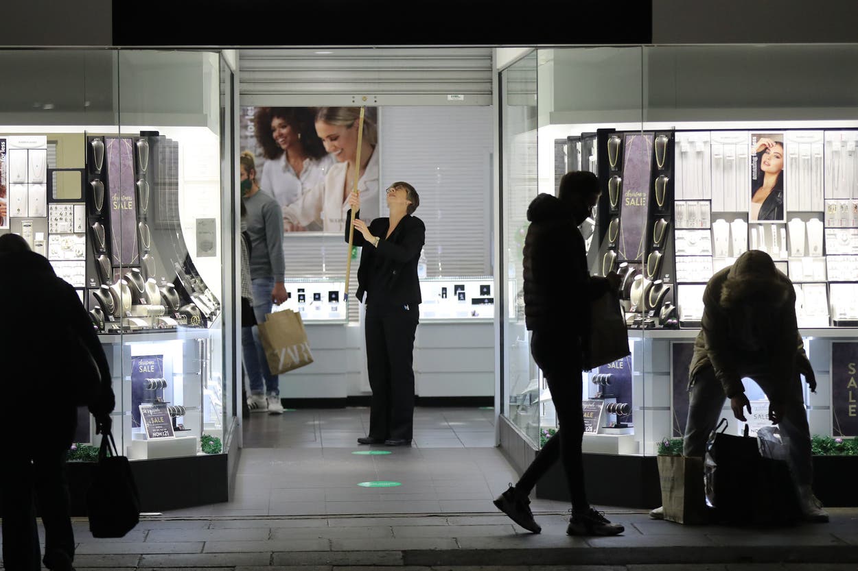 ‘This is an absolute joke’: Small business owners react to tier 4 ...