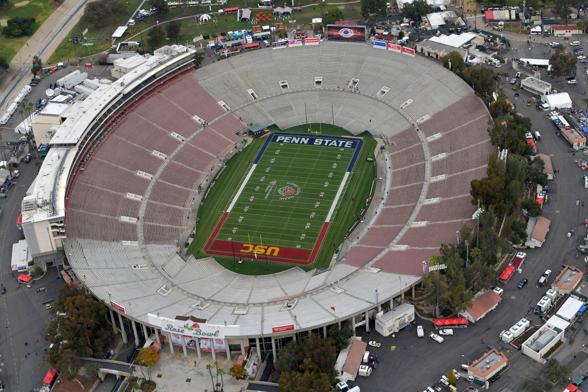 Police hunting concert goer who beat woman unconscious at the Rose Bowl for spilling drink on him