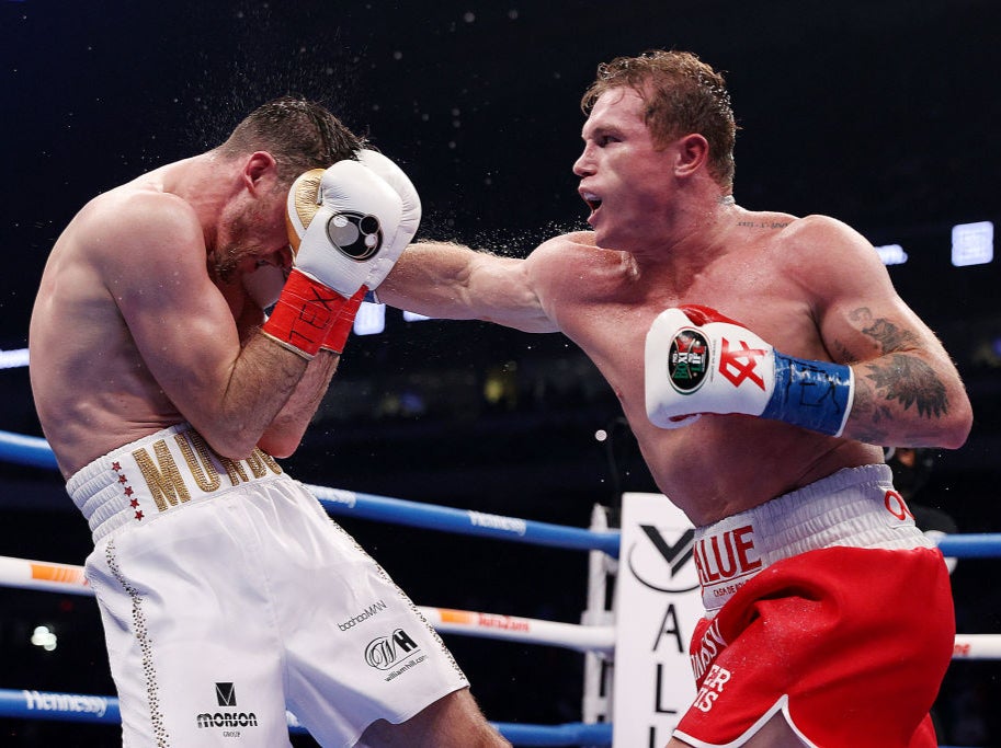 Canelo vs Callum Smith result Mexican wins WBA and WBA titles