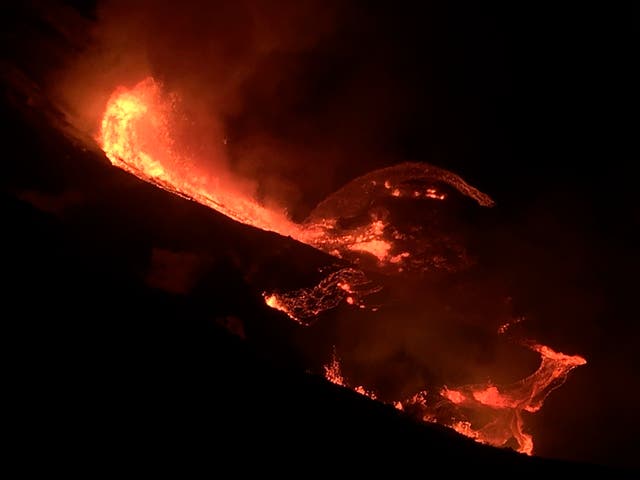 <p>Volcán Kilauea entra en erupción</p>