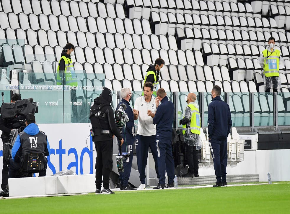 <p>Los Bianconeri se llevaron el triunfo de manera administrativa y Napoli fue sancionado con la reducción de un punto por no presentarse al juego</p>