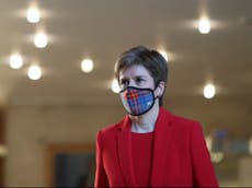Nicola Sturgeon apologises for mask rule breach at wake