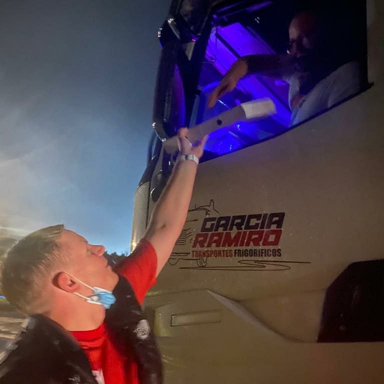 <p>Members of Ramsgate FC also delivered food to drivers stranded on the M20 in Kent</p>