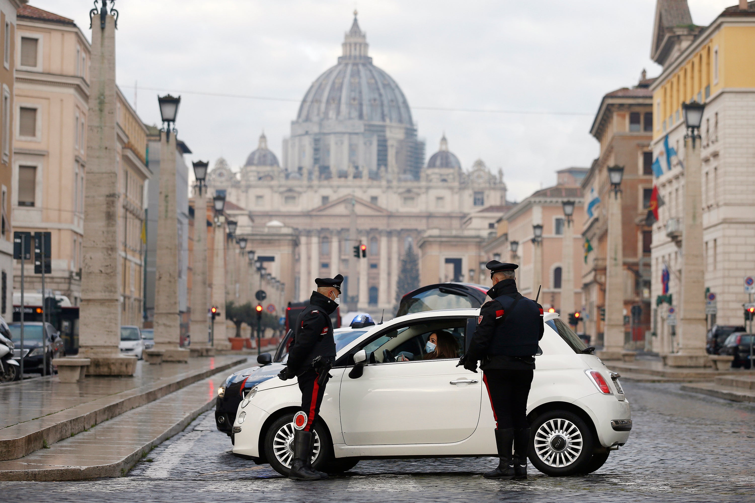 APTOPIX Virus Outbreak Italy Christmas