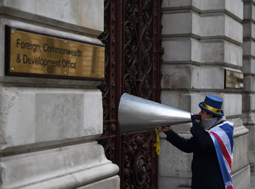 <p>El Reino Unido y la UE finalmente llegaron a un acuerdo para regular el comercio y la seguridad, sólo ocho días antes del Brexit.</p>
