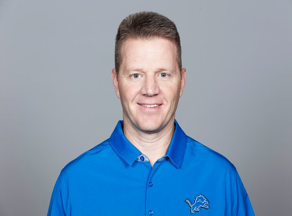 <p>Será el primer entrenador en jefe de un equipo de la NFL en ausentarse en un partido por protocolos de COVID-19. </p>