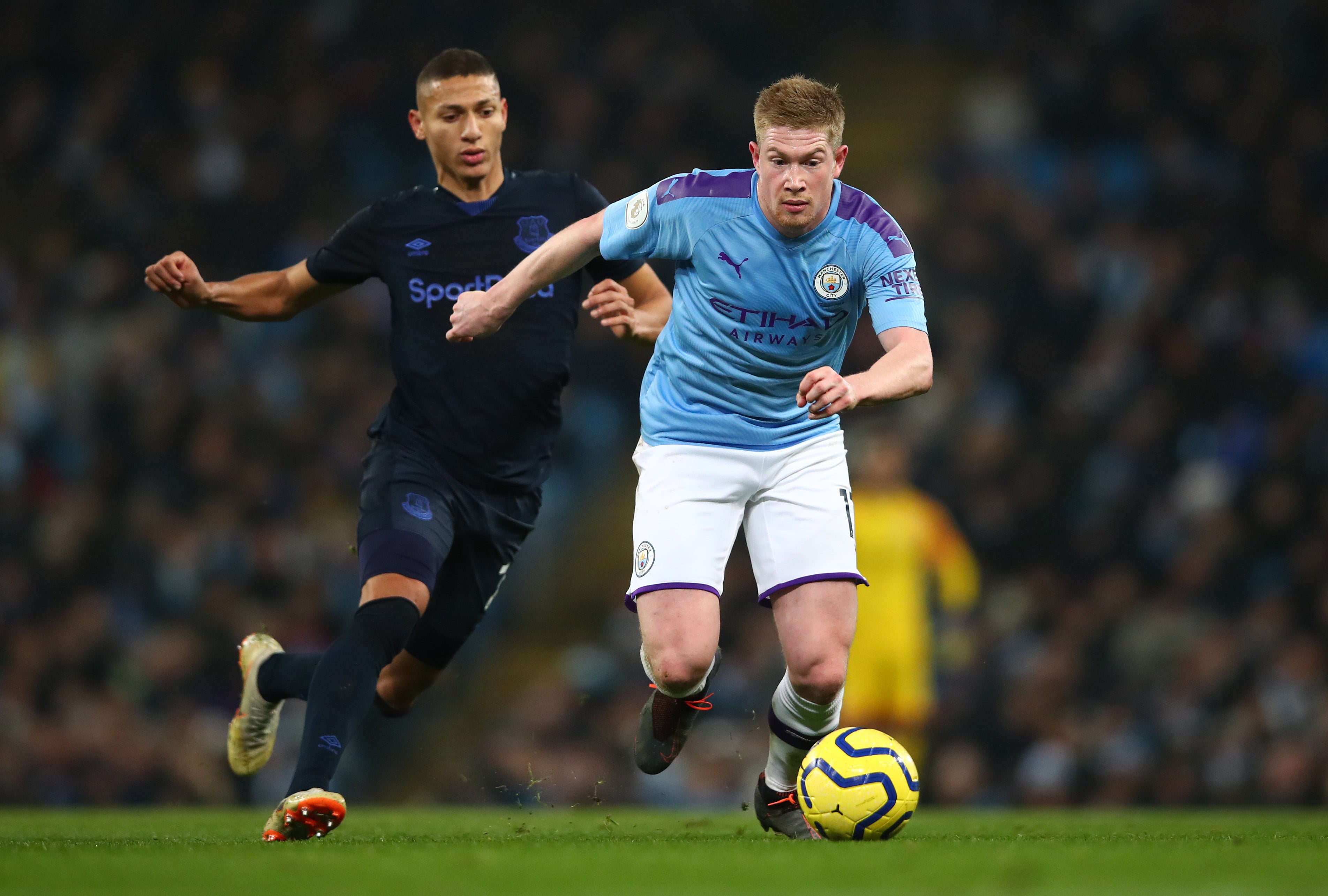 Everton’s Richarlison and Manchester City’s Kevin De Bruyne