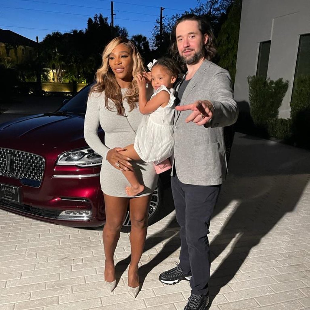 Serena Williams Husband Shares Family Photo With Daughter Olympia The Independent