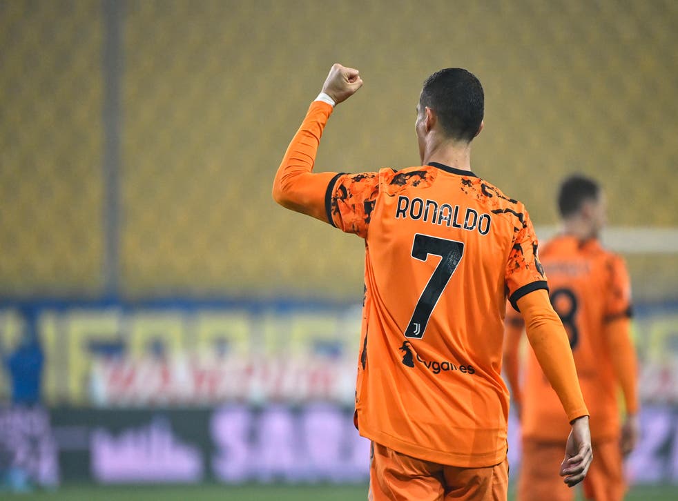<p>Cristiano Ronaldo, de la Juventus, festeja luego de anotar uno de sus dos tantos frente al Parma, en un encuentro de la Serie A italiana, el sábado 19 de diciembre de 2020.</p>