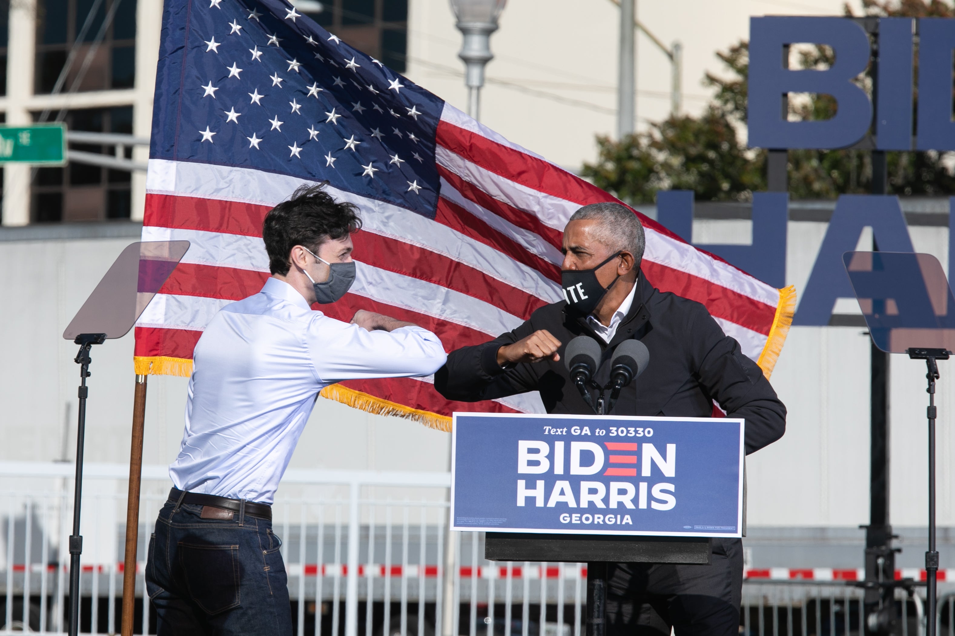 Jon Ossoff and Barack Obama at a rally on 2 November 2020