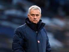 Mourinho demands Parker apology if he names strong Fulham side