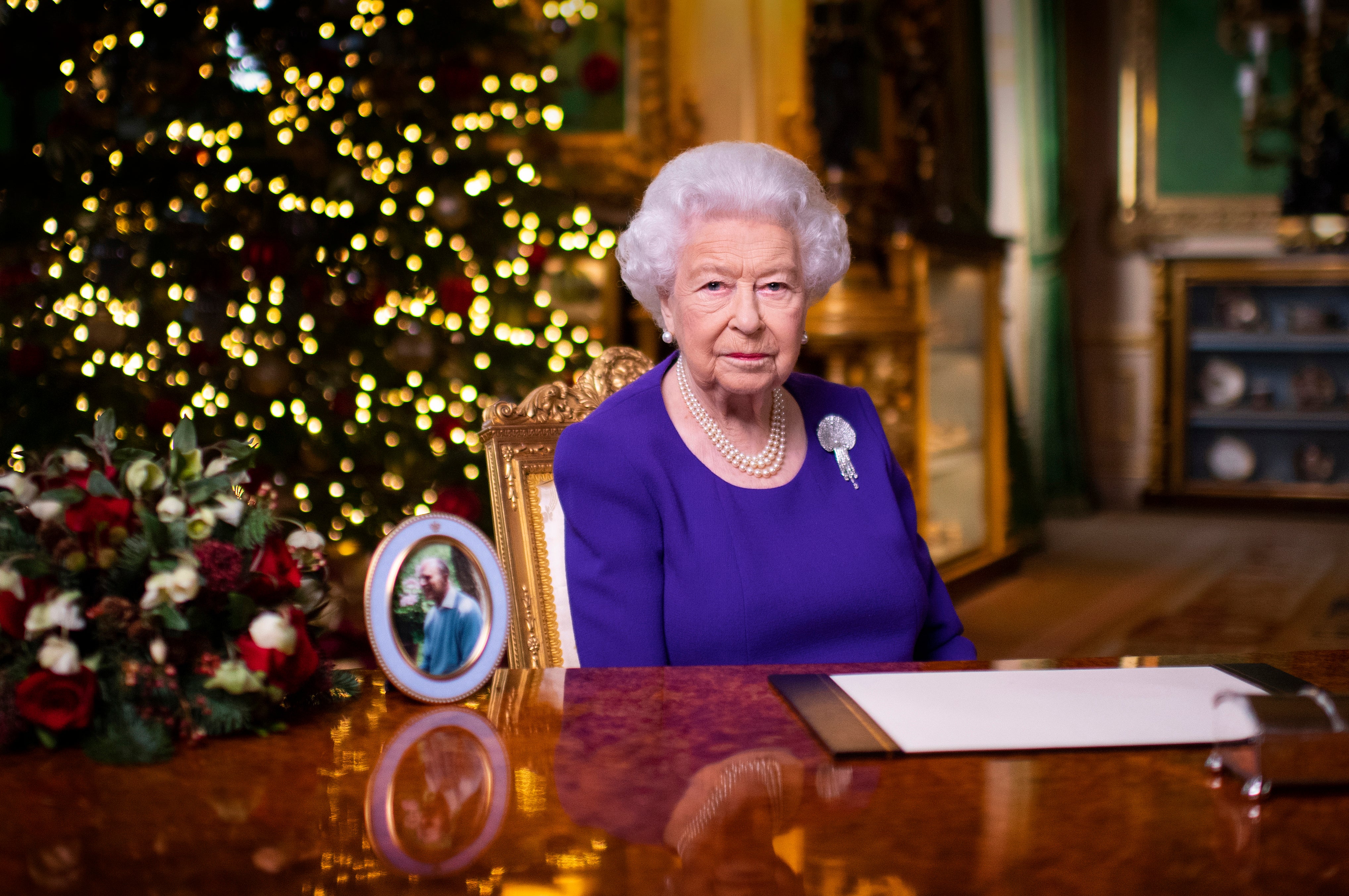 Queen shares uplifting New Year’s message
