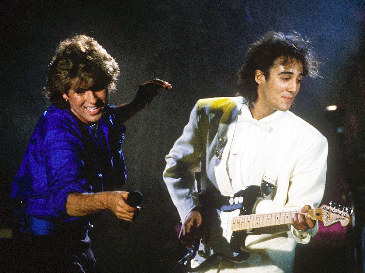 George Michael S Family Overjoyed That Wham Song Last Christmas Has Reached No 1 The Independent