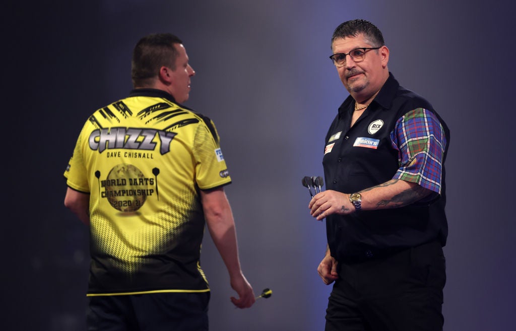 Gary Anderson beat Dave Chisnall in the semi-finals