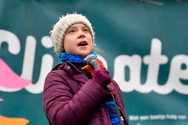 <p>(ARCHIVOS) En esta foto de archivo tomada el 6 de marzo de 2020, la ambientalista sueca Greta Thunberg habla durante una marcha de protesta "Youth Strike 4 Climate" en Bruselas. - La activista climática Greta Thunberg fue galardonada el 20 de junio con un premio de derechos portugueses y rápidamente prometió el premio de un millón de euros a grupos que trabajan para proteger el medio ambiente y detener el cambio climático.&nbsp;</p>