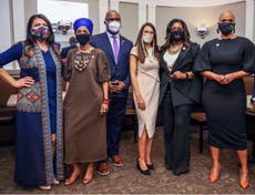 AOC poses alongside group members at opening of Congress
