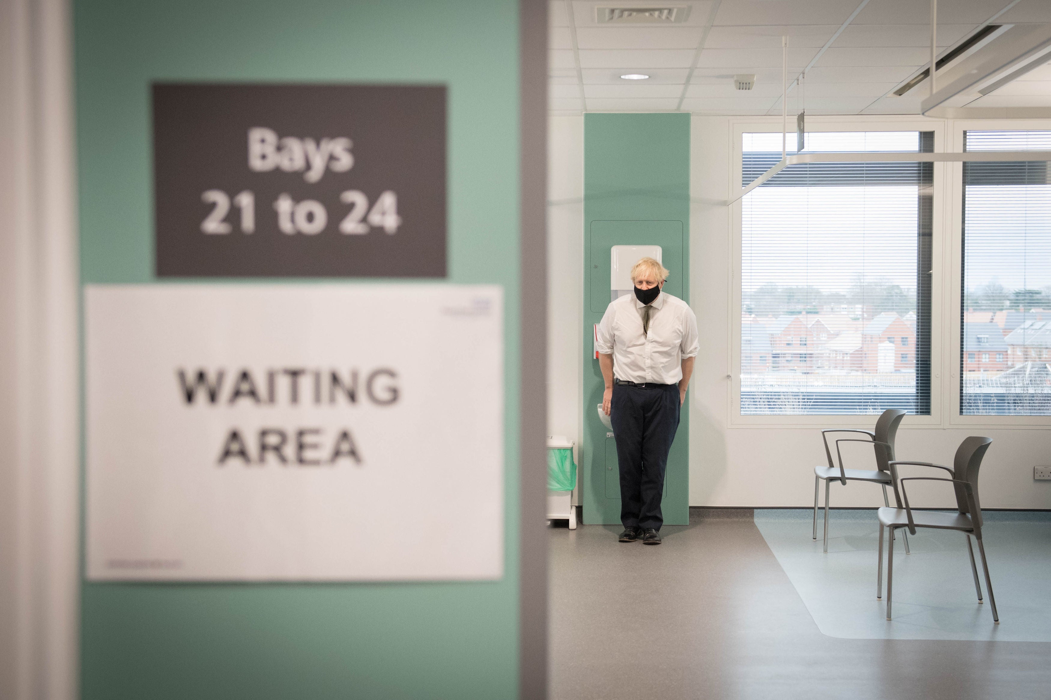 Boris Johnson to address nation on Covid crisis as MPs recalled to parliament
