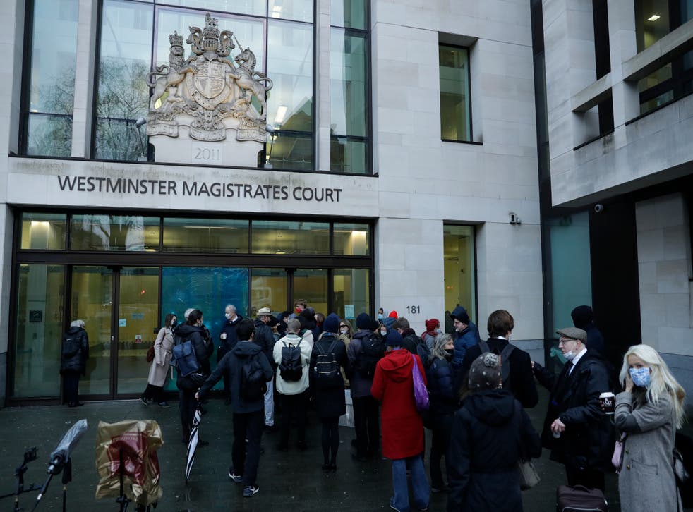 <p>La juez dijo el miércoles que Assange “tiene un incentivo para fugarse” y hay posibilidades de que no vuelva a comparecer ante la corte si es liberado.</p>
