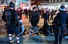 BLM protests vs pro-Trump rioters police response, in pictures
