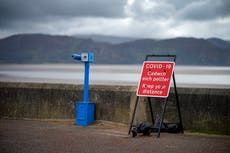 Snowdonia shuts car parks amid crackdown on lockdown rule breakers