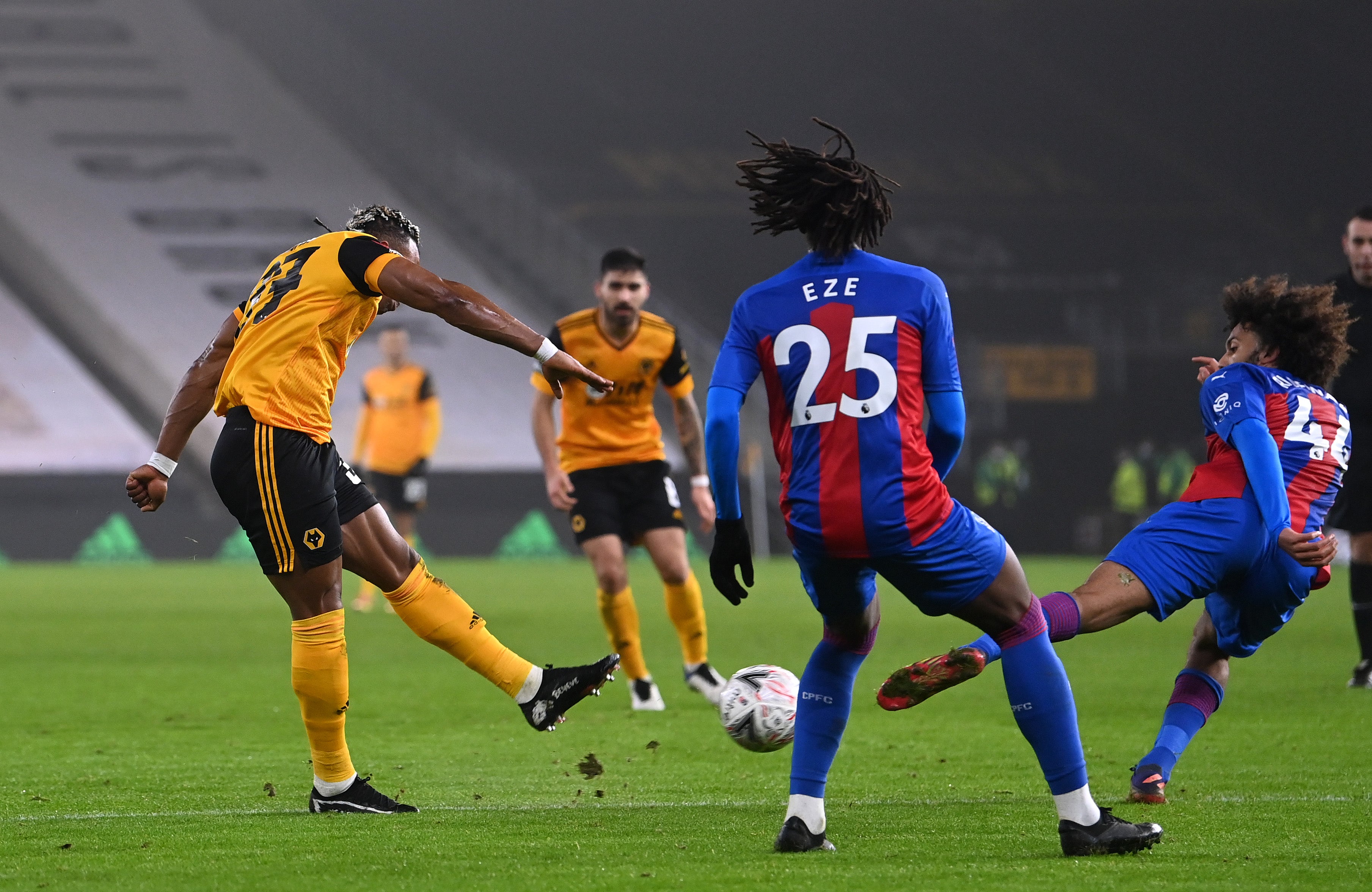 Adama Traore strikes for Wolves