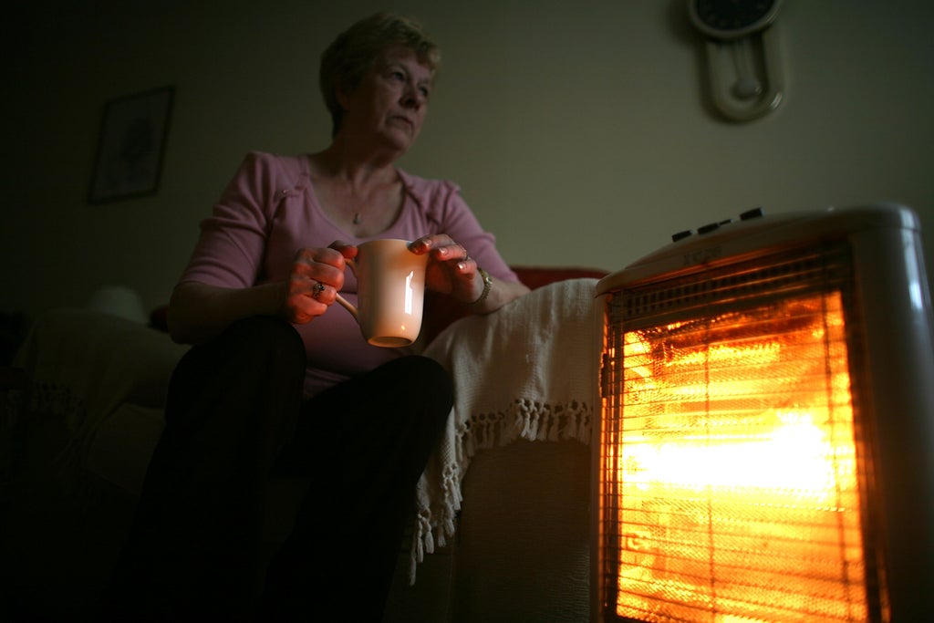 Senior Tories demand energy bills cut to tackle cost-of-living crisis and rising ‘fuel poverty’