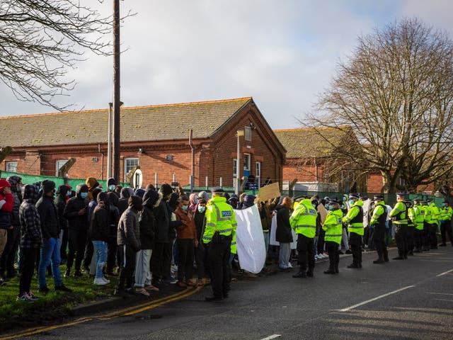 <p>More than a dozen police officers responded to the peaceful protest outside Napier Barracks in Folkestone on Tuesday afternoon</p>