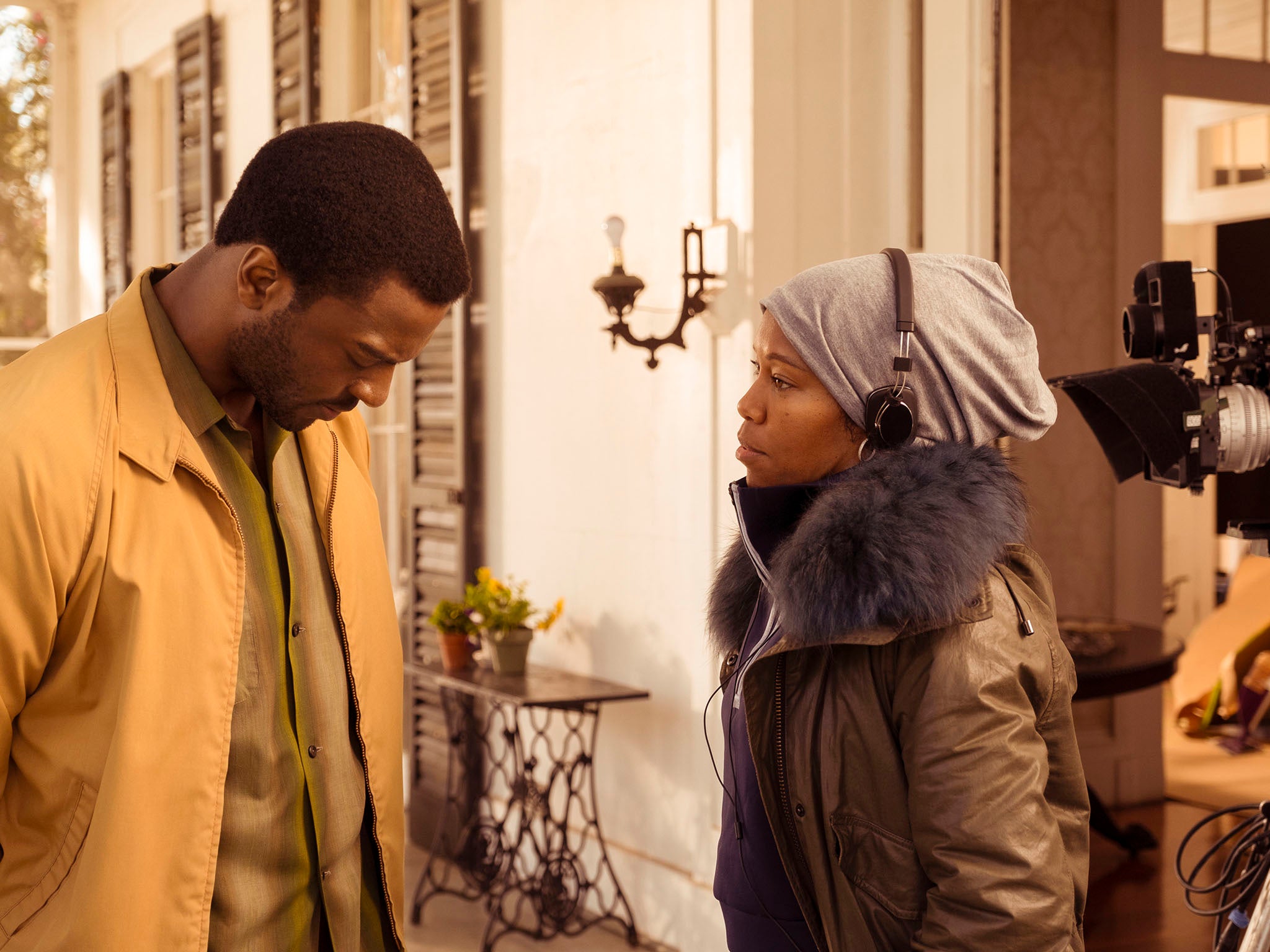 Regina King directs Aldis Hodge on the set of One Night in Miami