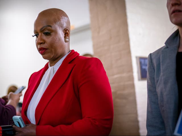 <p>Pressley y a otra congresista demócrata, en 2019, fueron atacadas por el presidente Trump a través de Twitter.&nbsp;</p>