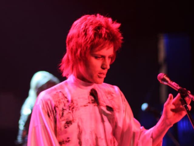 <p>The path to a decent biopic is clearly strewn with potholes – and ‘Starman’, starring Johnny Flynn as David Bowie, is no exception</p>