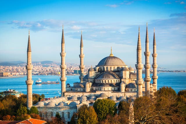 <p>Tourist attraction: the church of Hagia Sophia in Istanbul</p>