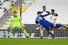 Mount gives Lampard a lift as Chelsea finally break down 10-man Fulham